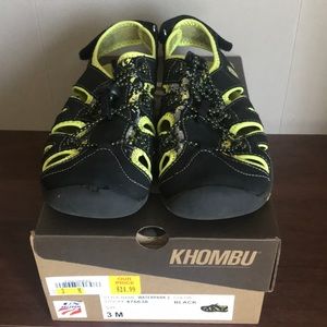 KHOMBU Boys Wet/Dry Active Sandals